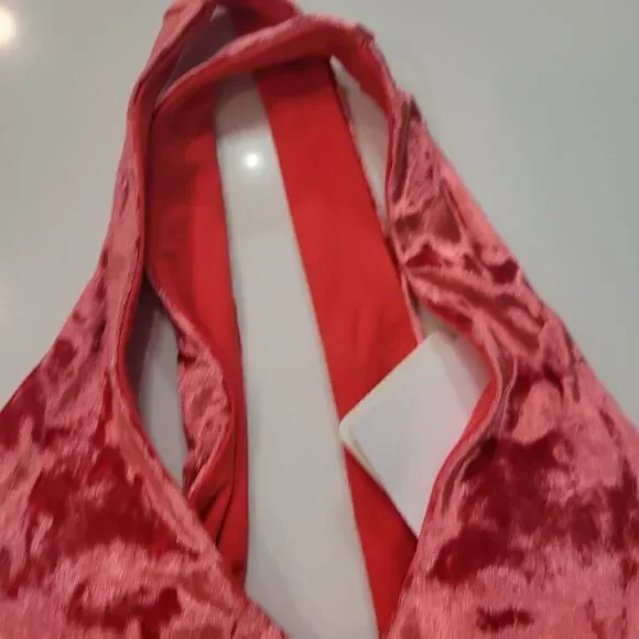 FABLETICS Oasis Crushed Velour Twist Sports Bra S NEW - Picture 5 of 9